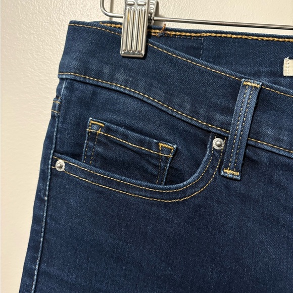 Levi's Women's 311 Shaping Mid Rise Skinny Jeans - Picture 6 of 15